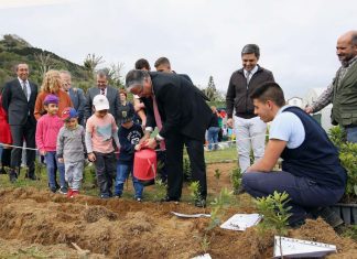 Vasco Cordeiro assinala Dia da Floresta com visita a atividades de sensibilização ambiental