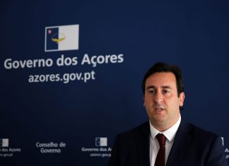 Governo dos Açores flexibiliza gestão curricular no ensino básico