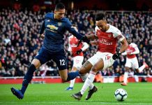 Arsenal quebra ciclo de 13 jogos sem perder do Manchester United em Inglaterra