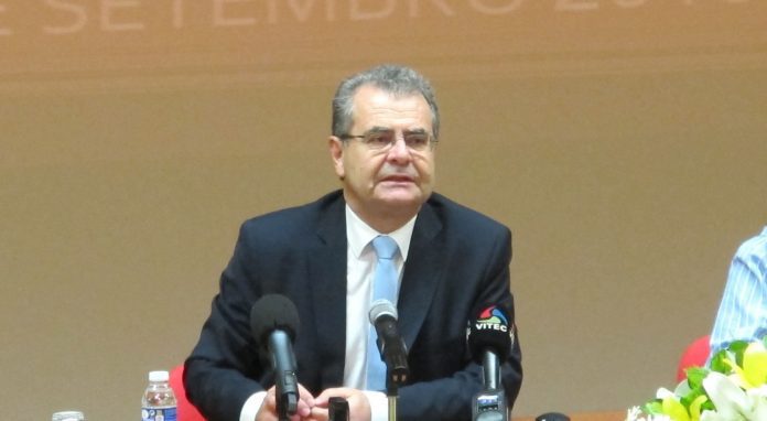 Avelino