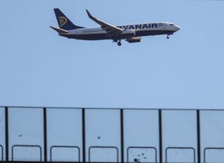 Aumento de passageiros de avião, comboio e metro abranda em 2018