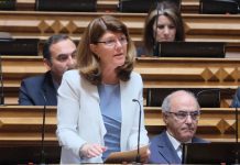 Berta Cabral questiona destino de infraestruturas da Base das Lajes