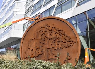 Autoridades suecas fazem rusgas à sede do Swedbank