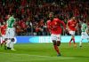 Benfica goleia Moreirense e mantém liderança em igualdade com FC Porto