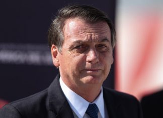 Bolsonaro diz que Brasil não será mais “paraíso de bandidos” após confissão de Battisti