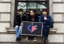 Parlamento britânico debate e vota hoje caminhos alternativos ao acordo de May