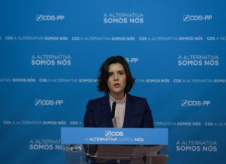 Assunção Cristas diz que a “sondagem da rua” está “muito animadora” para o CDS-PP