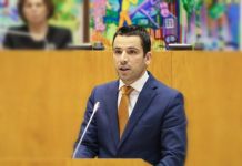 Iniciativa do CDS valoriza um dos principais cartazes turísticos da Terceira