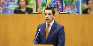 Iniciativa do CDS valoriza um dos principais cartazes turísticos da Terceira
