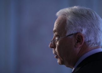 PS vai chamar governador do Banco de Portugal ao parlamento