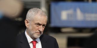 Brexit: Jeremy Corbyn desafia May britânica a declarar Acordo de Saída morto