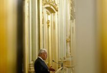Enfermeiros: Costa recusa braço de ferro mas admite reivindicações “absolutamente impossíveis”