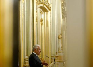 Enfermeiros: Costa recusa braço de ferro mas admite reivindicações “absolutamente impossíveis”