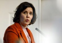 OE2018: Cristas critica que défice seja resultado de “carga fiscal máxima”