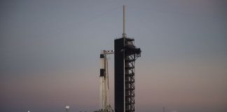 Cápsula Crew Dragon aterrou na Estação Espacial Internacional