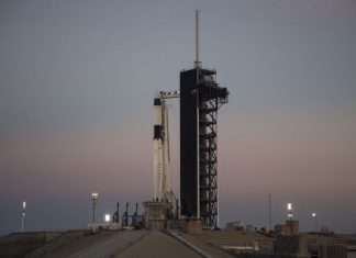 Cápsula Crew Dragon aterrou na Estação Espacial Internacional
