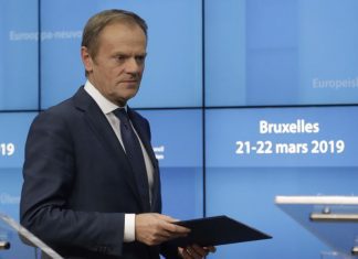 Brexit. Tusk confirma que May aceitou as datas propostas pela UE