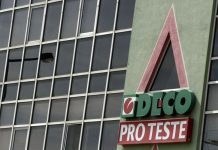 Deco recebe todos os dias famílias endividadas com casa penhorada
