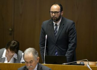 SATA -Lubélio Mendonça reconhece que ofertas de e para o Corvo aumentaram