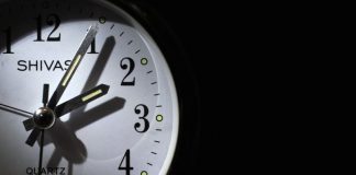 Parlamento Europeu pronuncia-se hoje sobre proposta de fim da mudança de hora