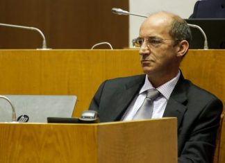 PSD questiona atraso na concessão das Termas do Carapacho
