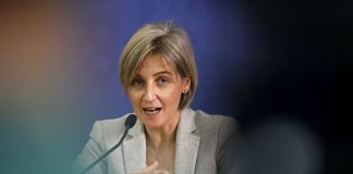 Ministra da Saúde manda averiguar denúncias sobre colonoscopias