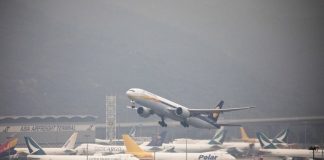 Companhia aérea indonésia cancela encomenda de 49 aviões Boeing 737 MAX