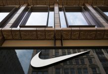 Bruxelas multa Nike em 12,5 milhões de euros por proibir venda de produtos de clubes noutros países