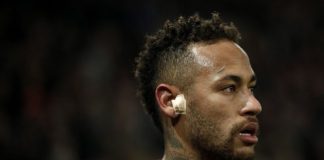 Neymar vai ao Qatar fazer “avaliação completa” à lesão no pé direito