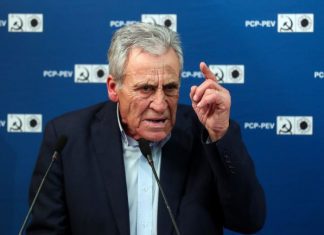 PCP defende que “se o Estado paga” deve gerir o Novo Banco