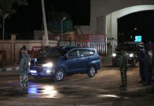 Paquistão entrega à Índia piloto capturado e libertado num “gesto de paz”
