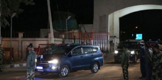 Paquistão entrega à Índia piloto capturado e libertado num “gesto de paz”