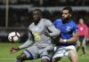 FC Porto vence lanterna-vermelha Feirense e sobe à liderança da I Liga