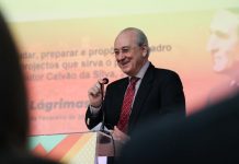 Rio avisa que só PSD pode substituir PS na governação e pede “mais verdade”
