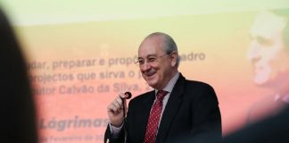 Rio avisa que só PSD pode substituir PS na governação e pede “mais verdade”