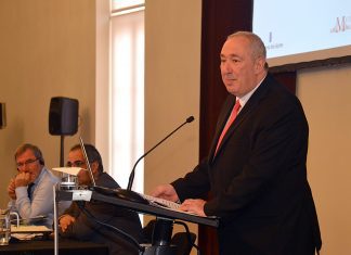 Rui Bettencourt defende a participação ativa dos cidadãos na construção da sociedade onde se inserem
