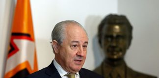 Rio diz que “pior” que familiares no Governo é PS entender ser “normal”
