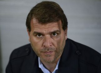 Santa Clara vai jogar em Alvalade sem “o peso dos pontos”