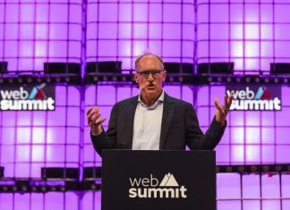 30 anos da Internet: Fundador Tim Berners-Lee apela para esforço coletivo para fazer da web uma “força do bem”