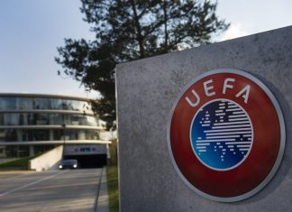 UEFA explica e elogia intervenção do VAR no jogo entre FC Porto e Roma