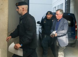 Ordem do Infante retirada oficialmente a Armando Vara