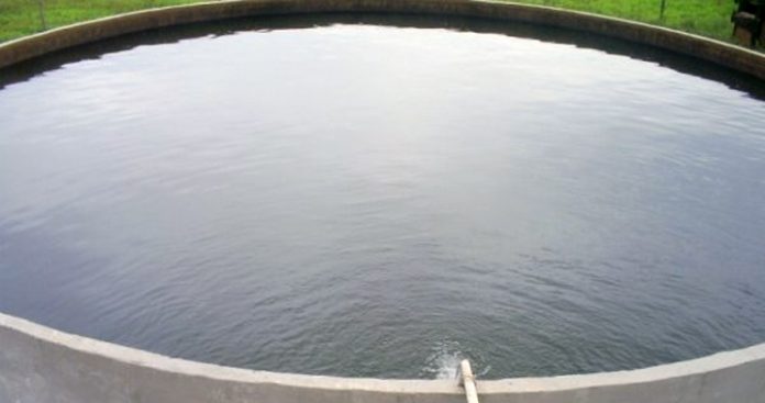 Reservatório de água à Lavoura