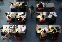 Estudantes pedem fim da cobrança coerciva das propinas quando abandonam estudos