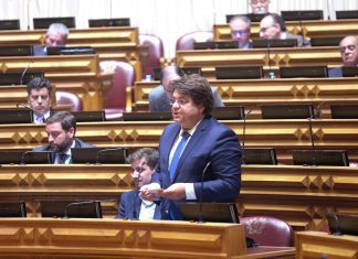 Assembleia da República – João Castro apresenta medidas de proteção ao setor do leite