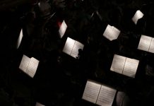 Morreu o maestro e compositor André Previn que popularizou a Sinfónica de Londres