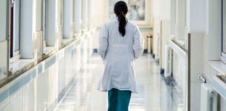 Mais de 2.000 médicos já passam receitas aos utentes por telemóvel
