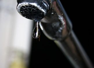 Familias numerosas queixam-se de disparidades no preço da água consumida