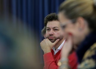 César Toste reeleito no PSD/Praia da Vitória