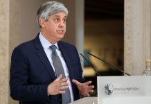 Mário Centeno mantém prémio de produtividade máximo aos funcionários do fisco