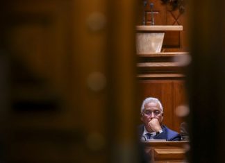 Governo de Costa deverá fazer mudanças pela 7.ª vez após demissão de Carlos Martins